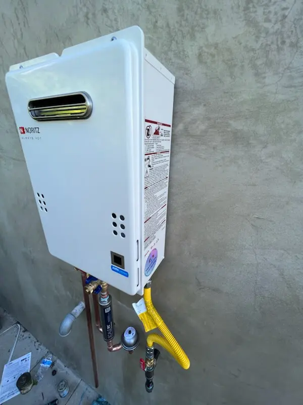 Tankless water heater installation for Knoll Ridge homes